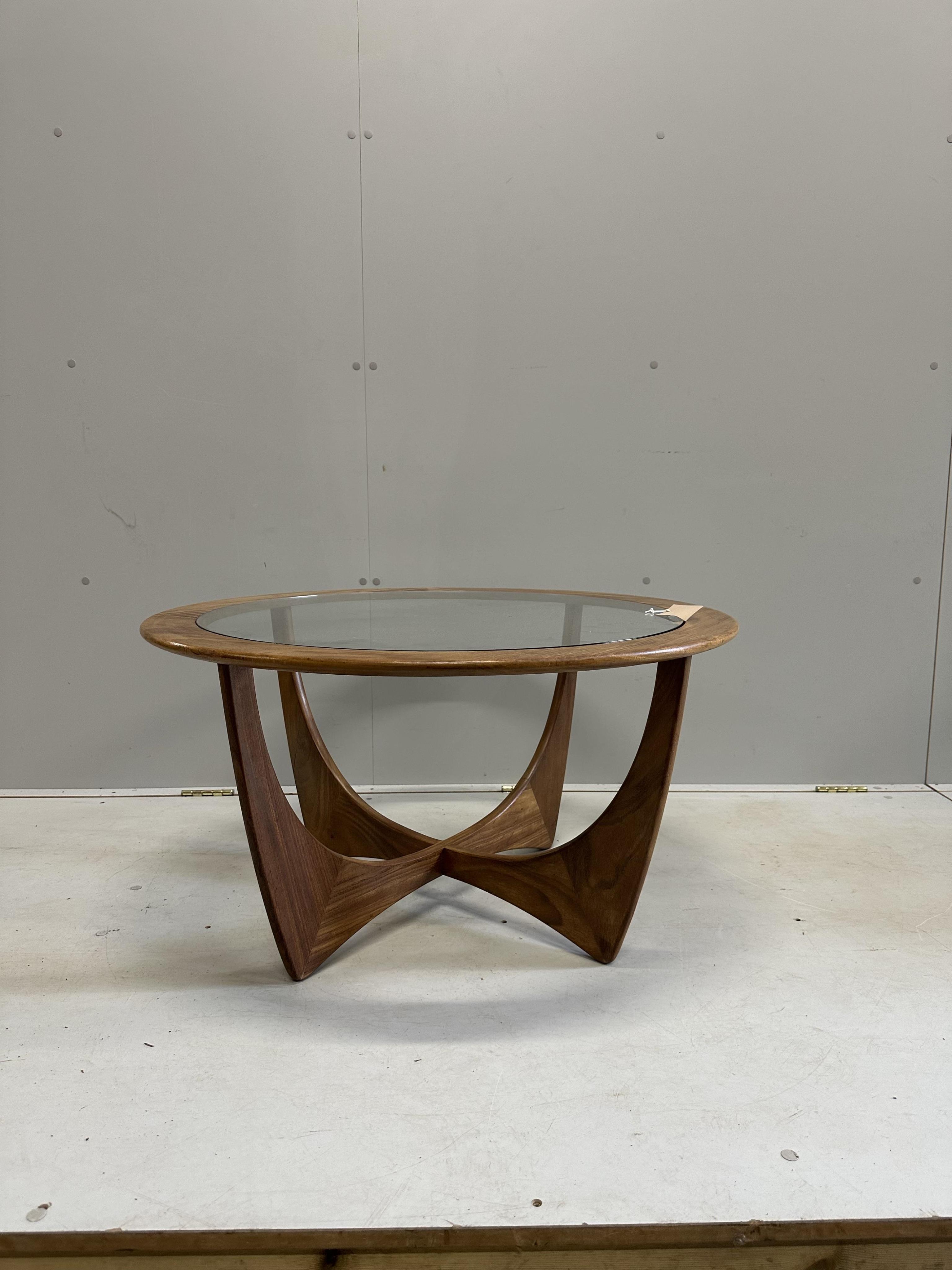 A G Plan teak circular Astro coffee table, diameter 83cm, height 45cm